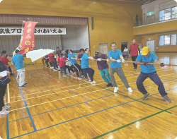 ふれあい大会（綱引き）